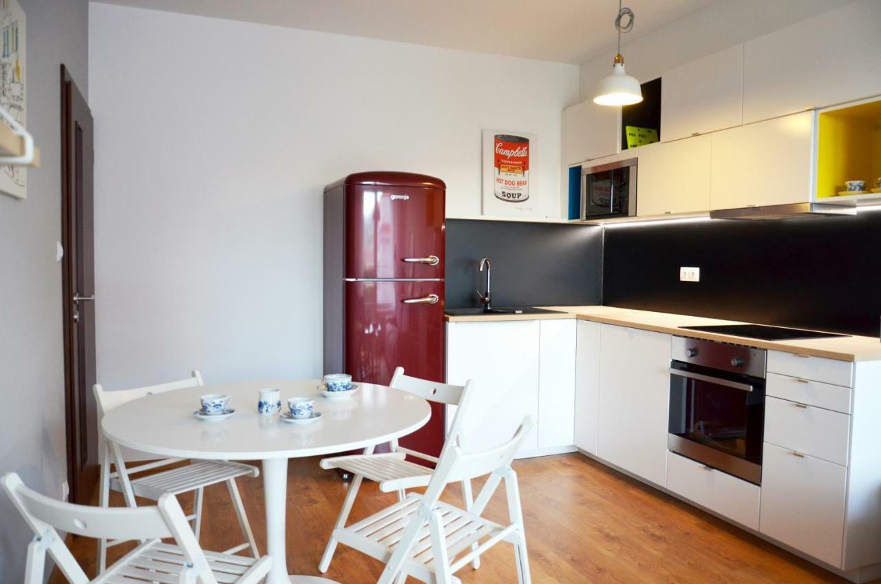 Brand New Apartment. Parking Spot Included! Pressburg Exterior foto