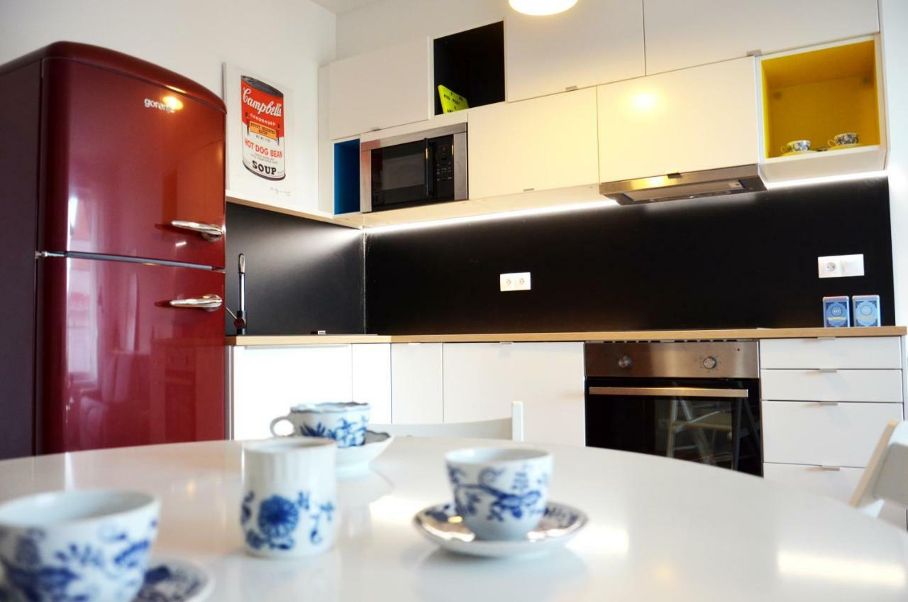 Brand New Apartment. Parking Spot Included! Pressburg Exterior foto